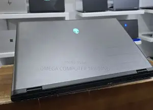 New Laptop Alienware Area-51m 32GB Intel Core Ultra 7 SSD 1T