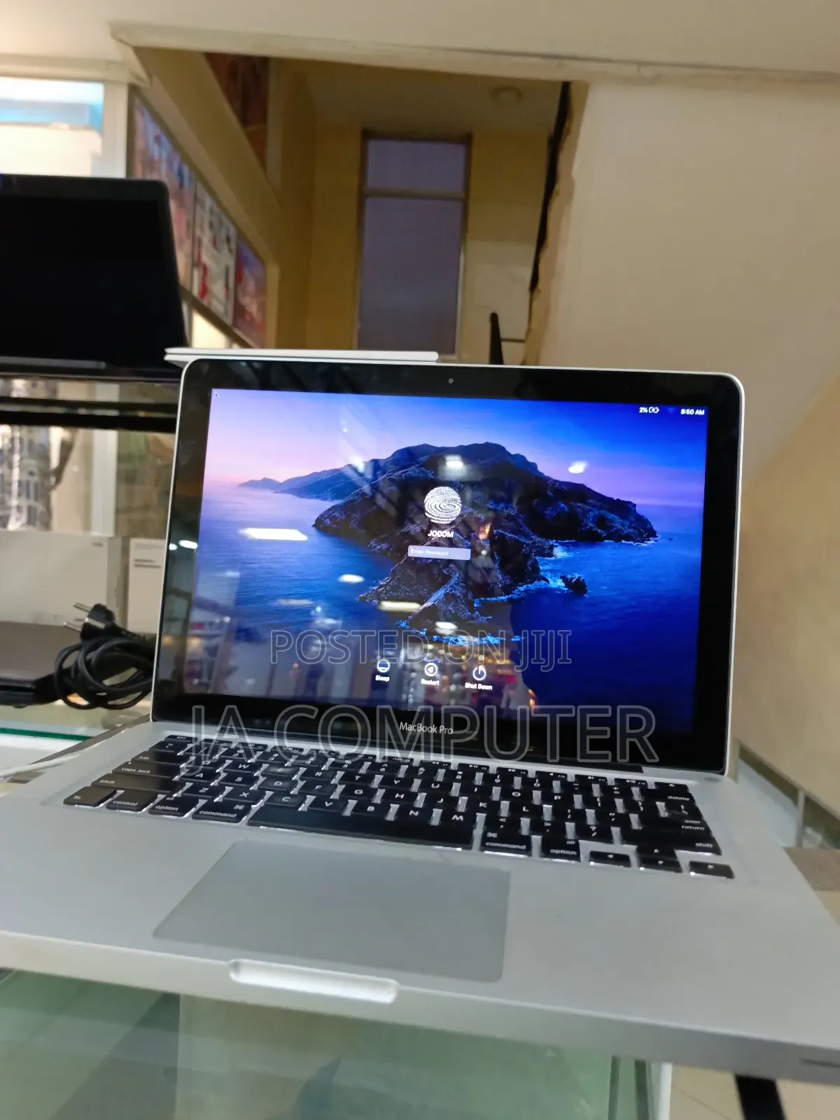 New Laptop Apple MacBook Pro 2012 4GB Intel Core I5 HDD 500GB