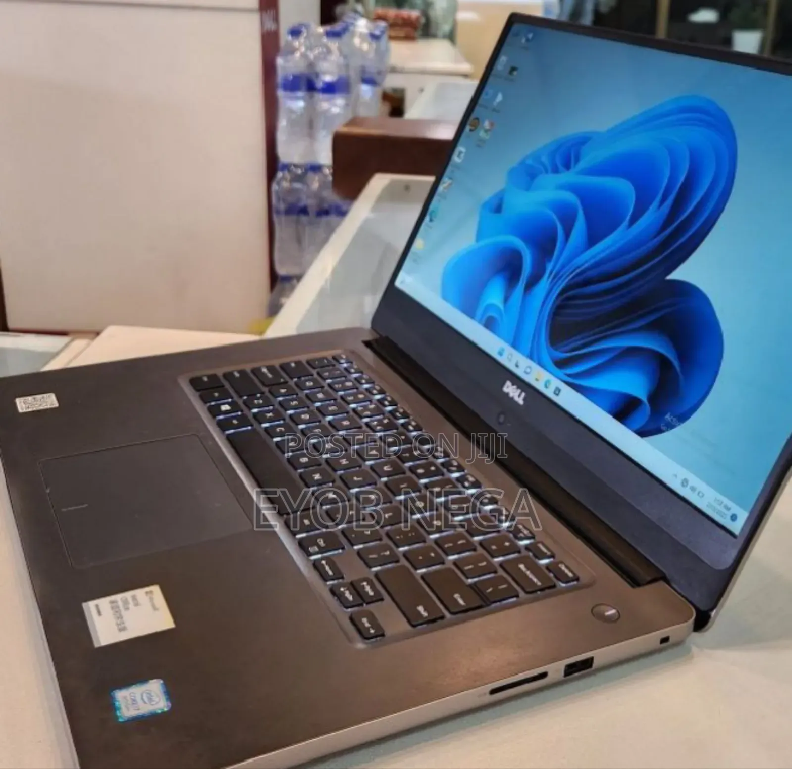 New Laptop Dell Inspiron 15 16GB Intel Core I7 HDD+SSD 750GB