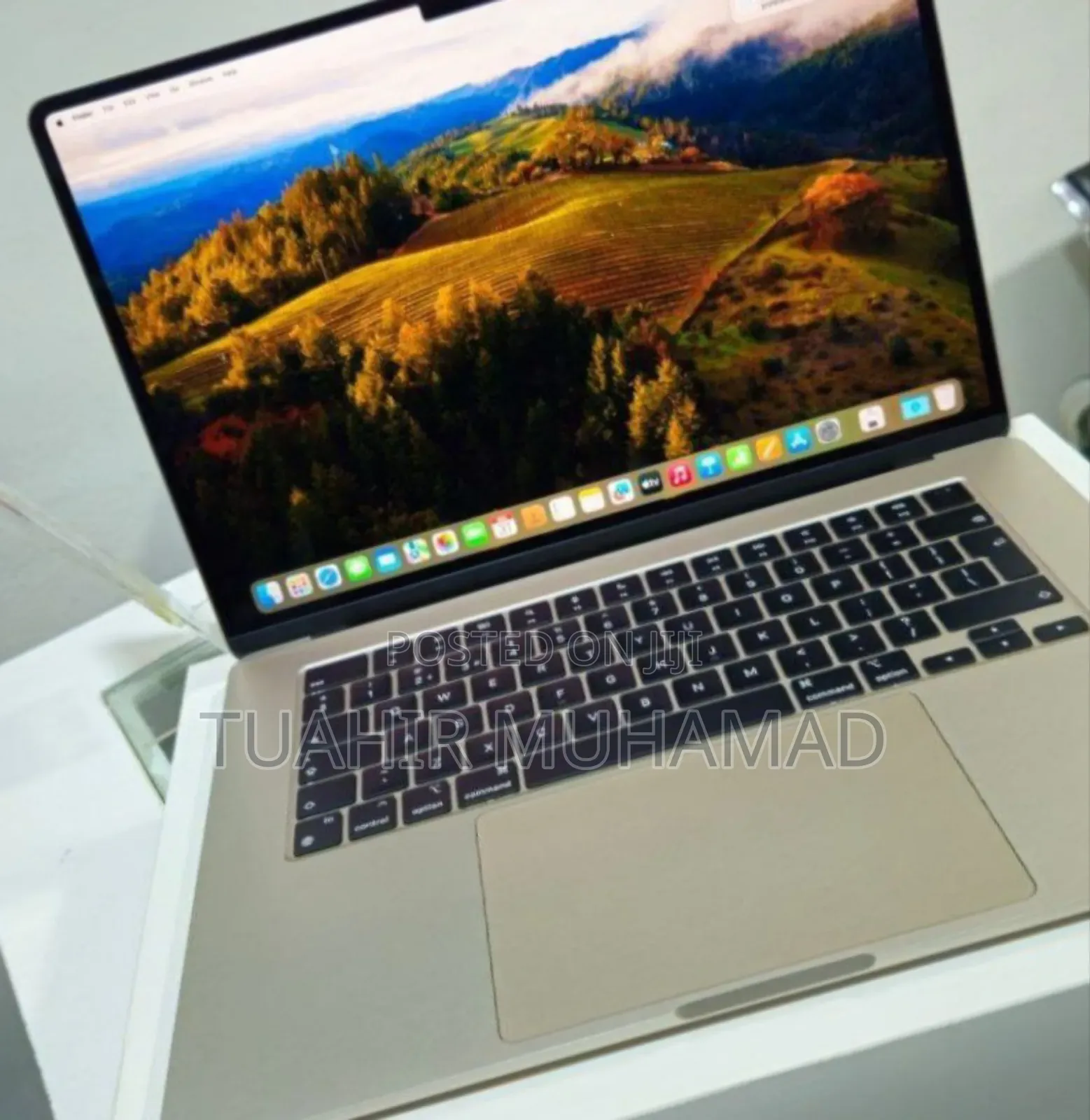 New Laptop Apple MacBook Air 2023 M2 8GB Apple M2 SSD 256GB