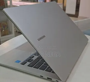 Laptop Samsung 4GB SSD 128GB