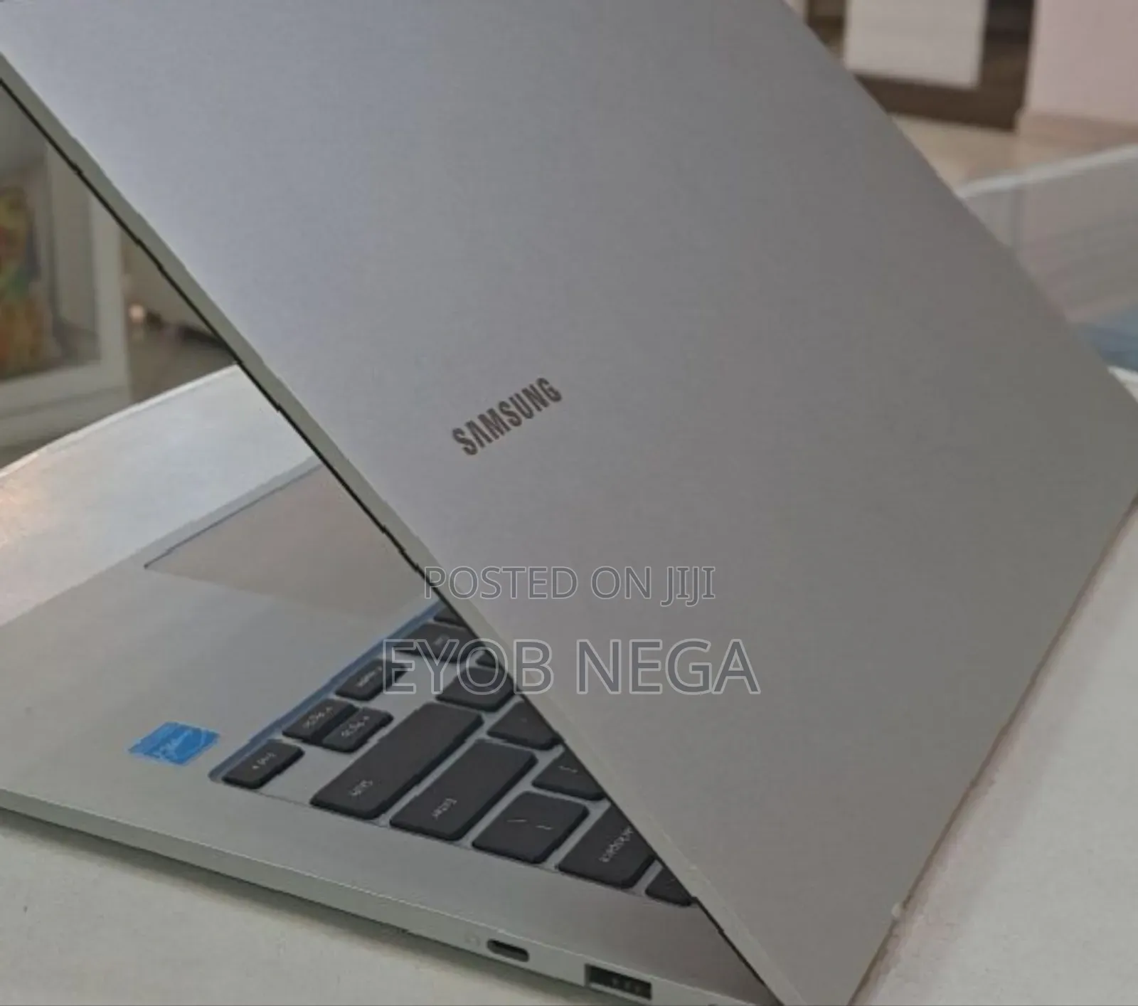 Laptop Samsung 4GB SSD 128GB