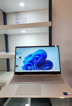 New Laptop Dell Inspiron 15 16GB Intel Core I7 SSD 512GB