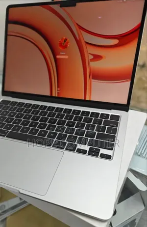 Photo - New Laptop Apple MacBook Air 2022 M2 8GB Apple M2 SSD 256GB