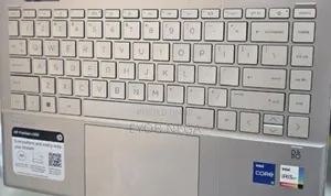 New Laptop HP Pavilion X360 8GB Intel Core I5 SSD 512GB