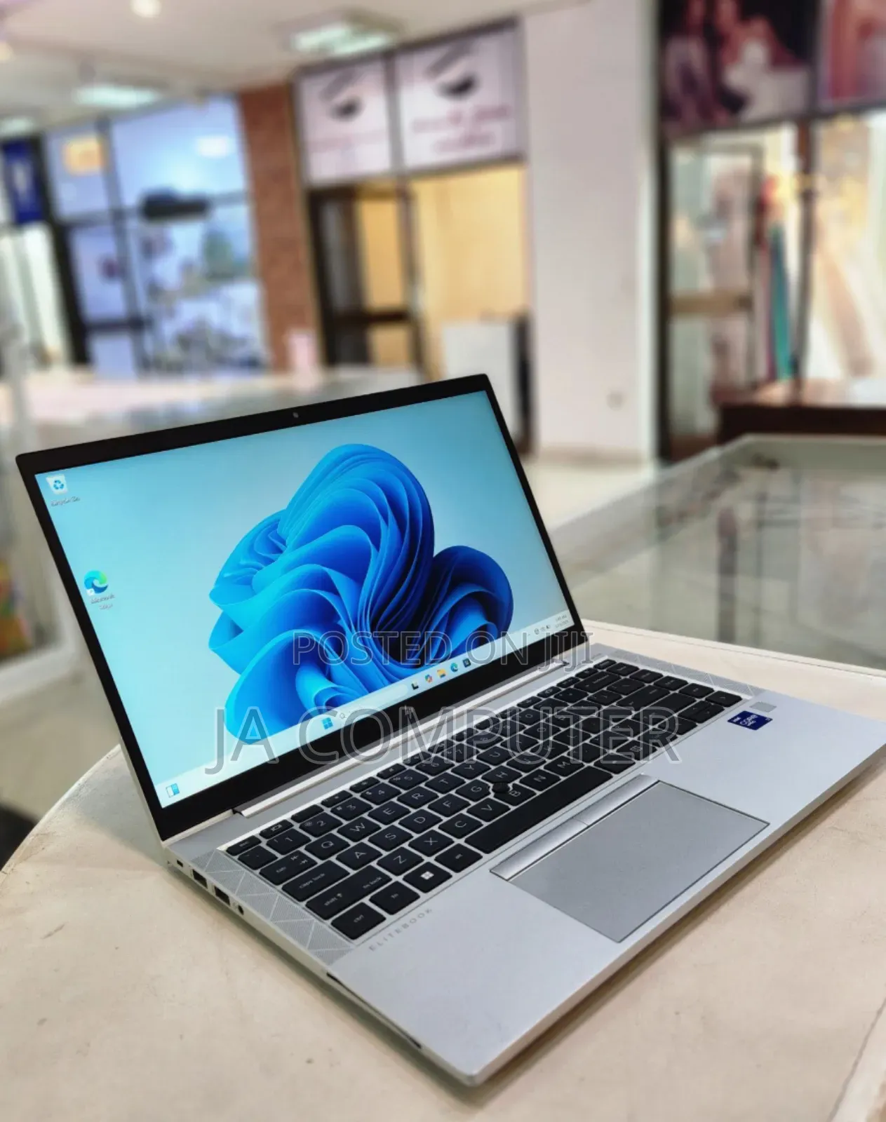 New Laptop HP EliteBook 840 G8 16GB Intel Core I7 SSD 512GB