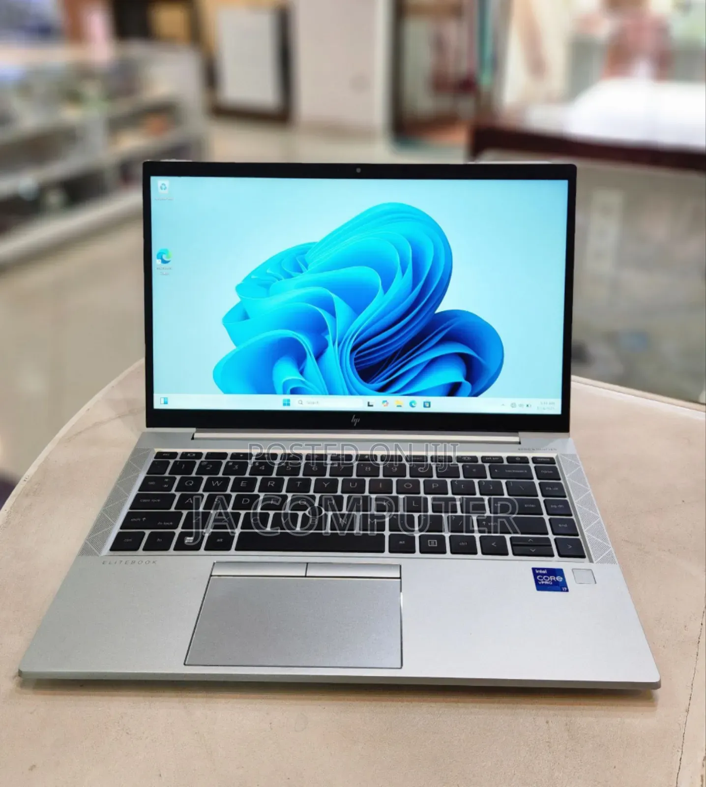 New Laptop HP EliteBook 840 G8 16GB Intel Core I7 SSD 512GB