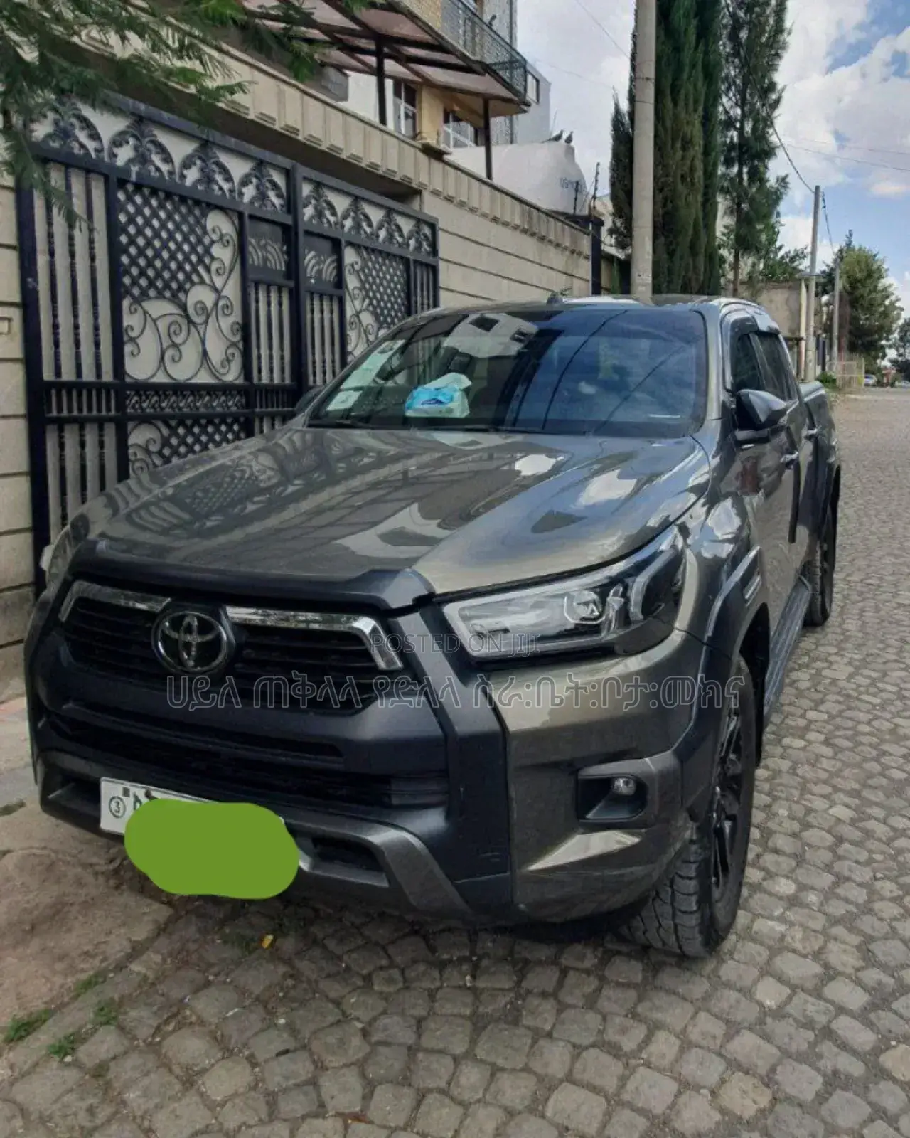 Toyota Hilux 2021 Green