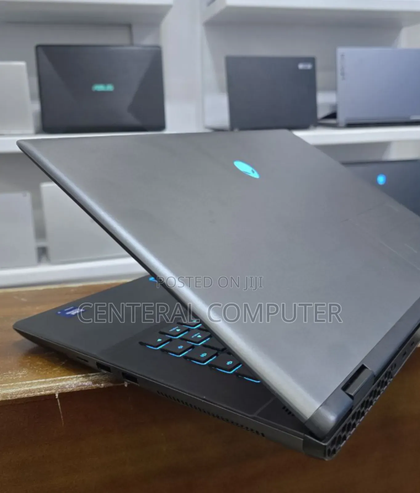 New Laptop Alienware M17x R2 32GB Intel Core Ultra 7 SSD 1T