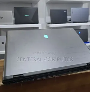 New Laptop Alienware M17x R2 32GB Intel Core Ultra 7 SSD 1T