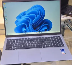 New Laptop Dell Inspiron 15 16GB Intel Core I7 SSD 512GB