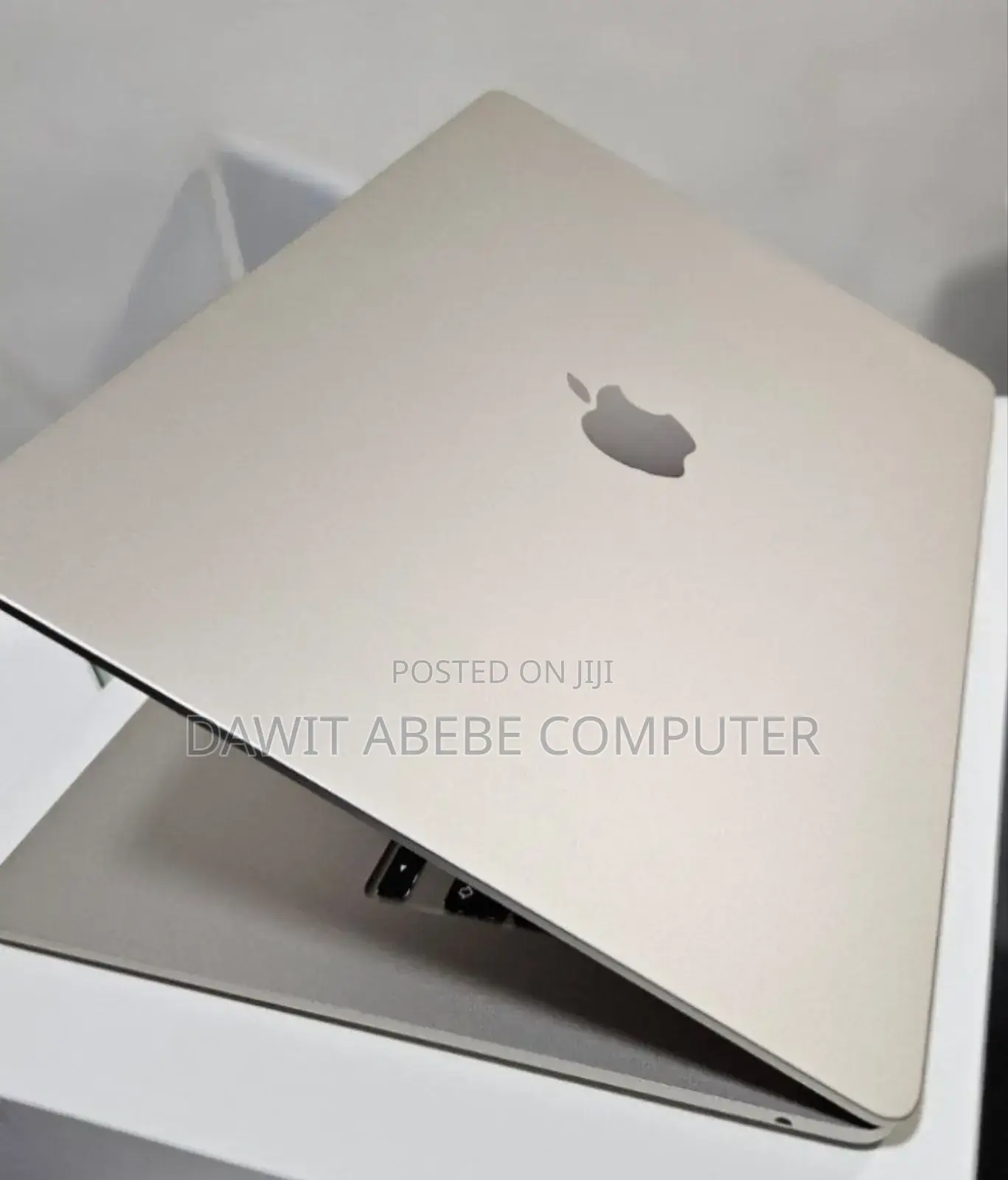New Laptop Apple MacBook Air 2023 M2 8GB Intel Core I5 SSD 256GB