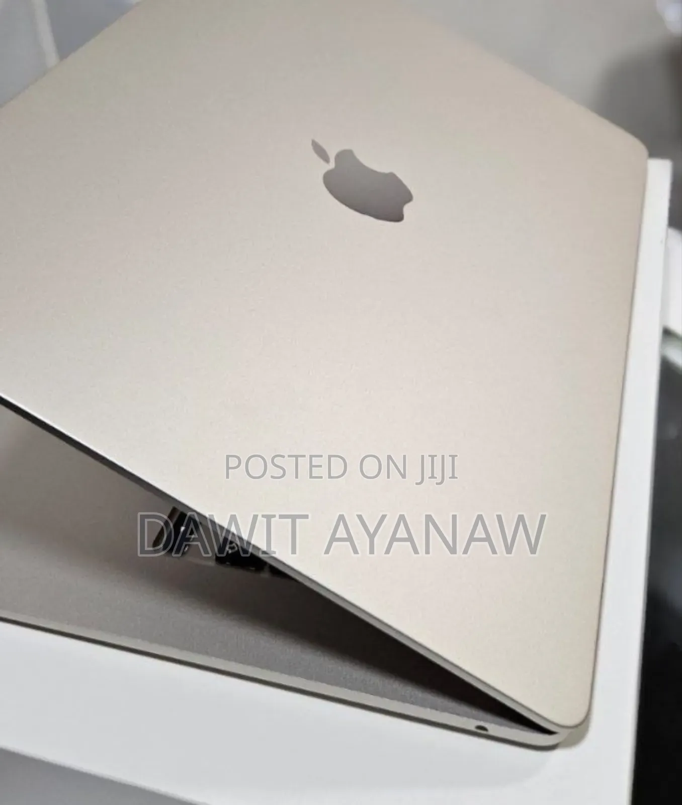 New Laptop Apple MacBook Air 2022 M2 8GB Apple M2 SSD 256GB