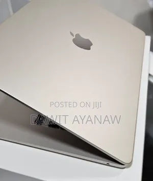 New Laptop Apple MacBook Air 2022 M2 8GB Apple M2 SSD 256GB