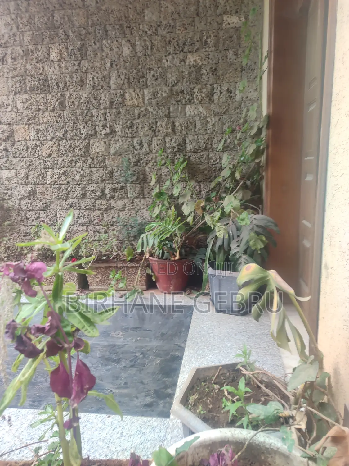 G+2 House Rent for Business