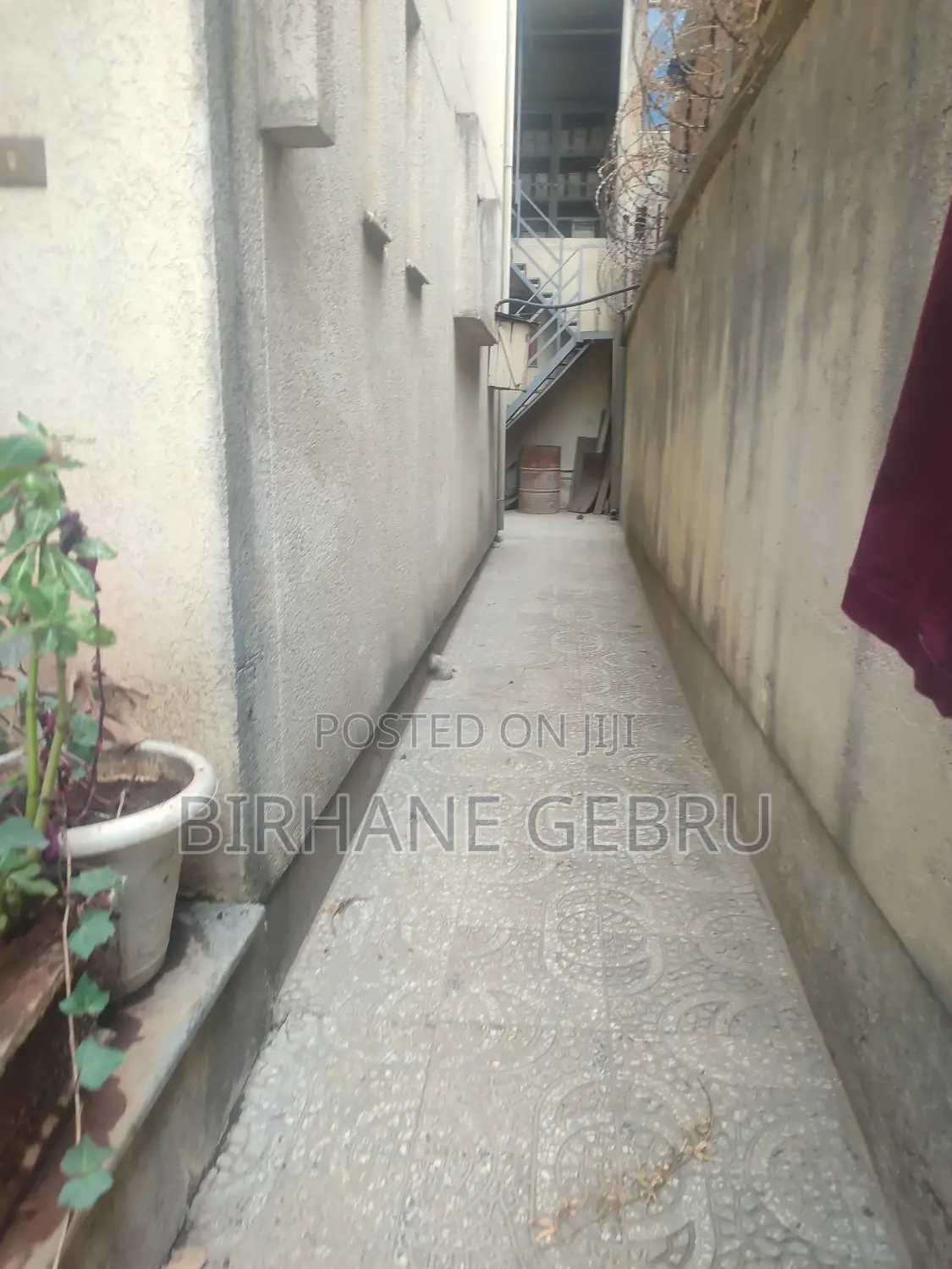 G+2 House Rent for Business