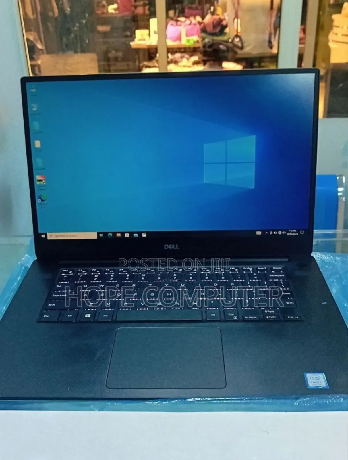 New Laptop Dell Precision 15 3520 16GB Intel Core I7 SSD 512GB