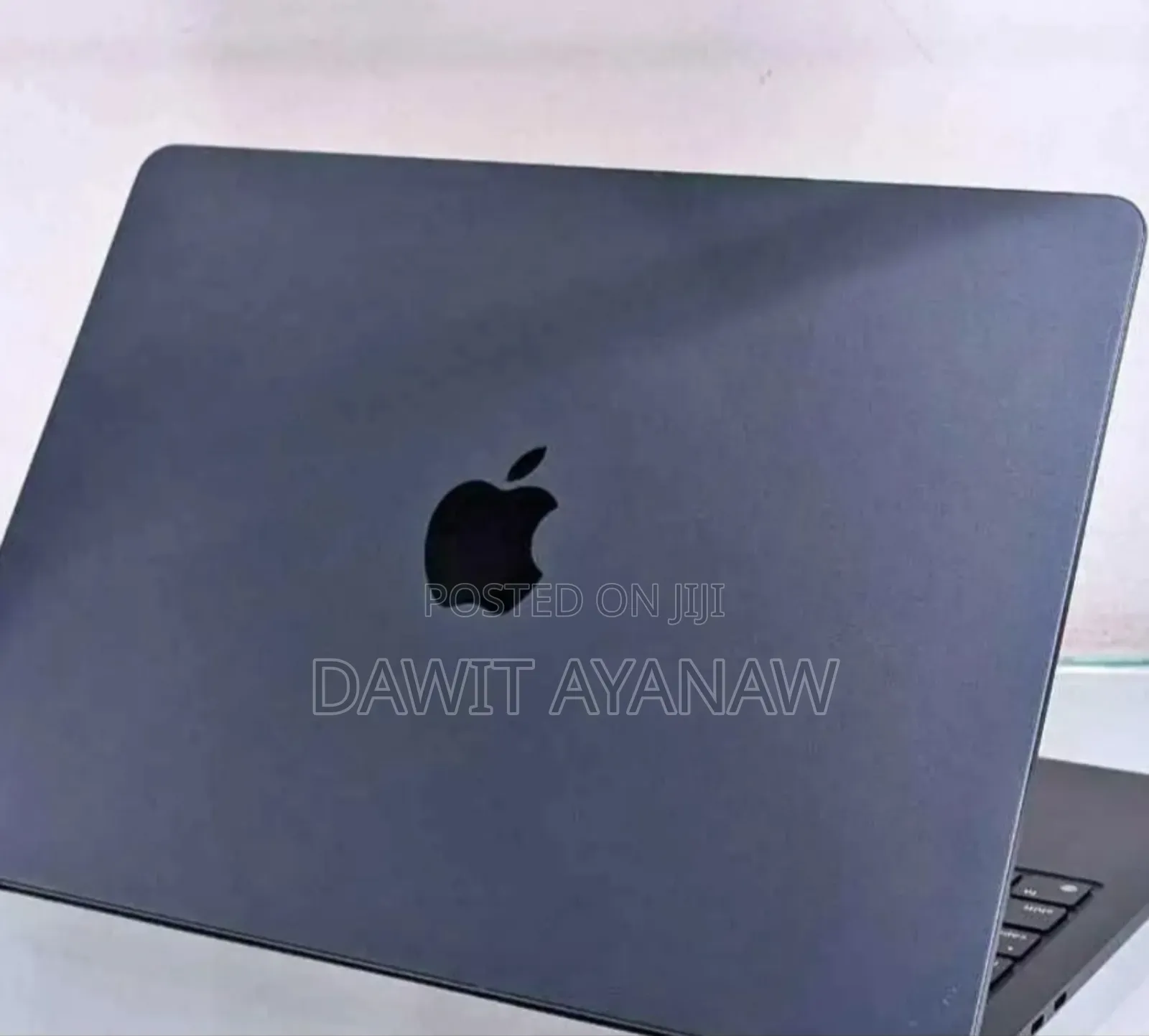 New Laptop Apple MacBook Air 2024 M3 13-Inch 8GB Apple M3 SSD 512GB