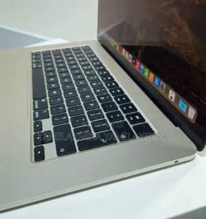 Photo - New Laptop Apple MacBook Air 2022 M2 8GB SSD 256GB