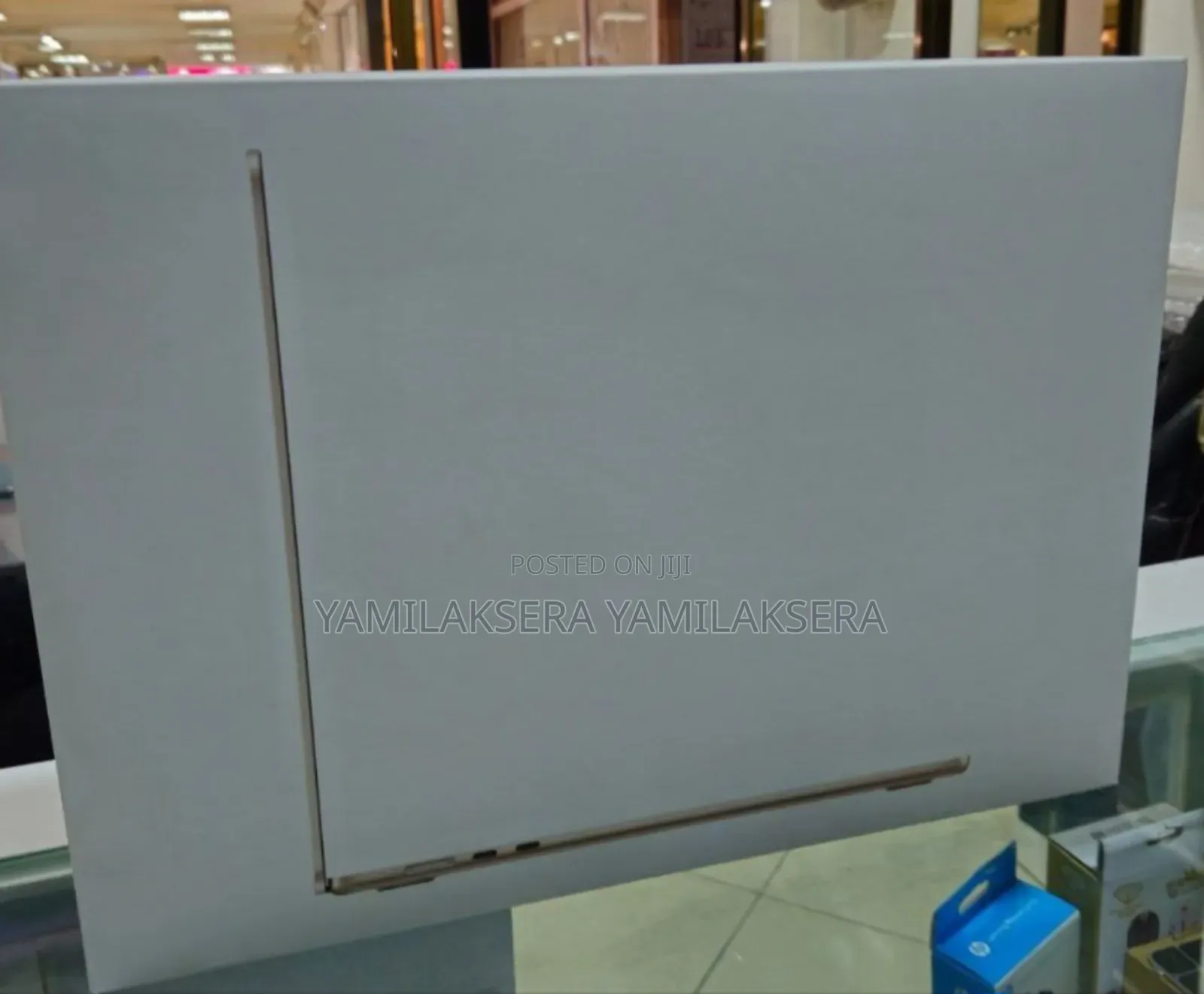 New Laptop Apple MacBook Air 2022 M2 8GB SSD 256GB