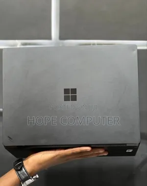 New Laptop Microsoft Surface 16GB Intel Core I7 SSD 512GB