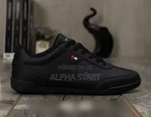 Tommy Hilfiger Men’S Leather ‘Triple Black’ Shoes
 Size