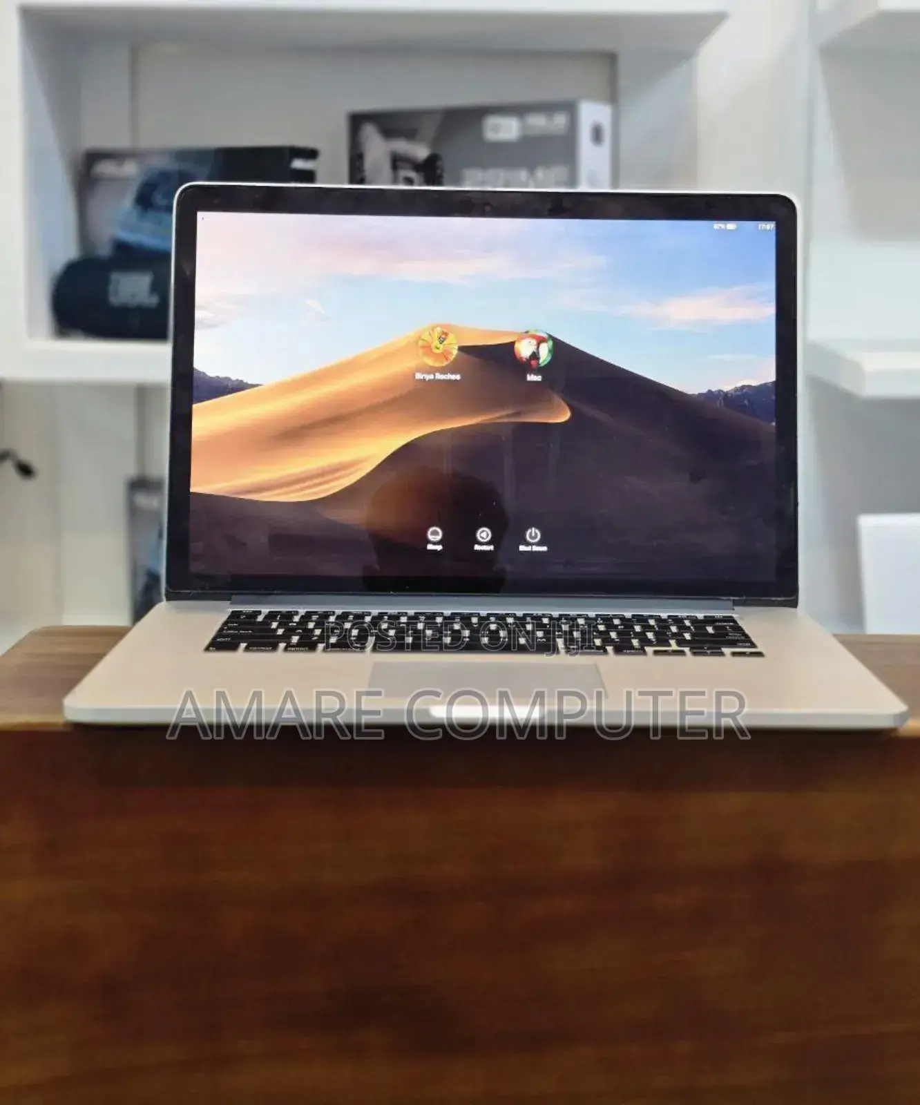 New Laptop Apple MacBook Pro 2015 16GB Intel Core I7 SSD 256GB