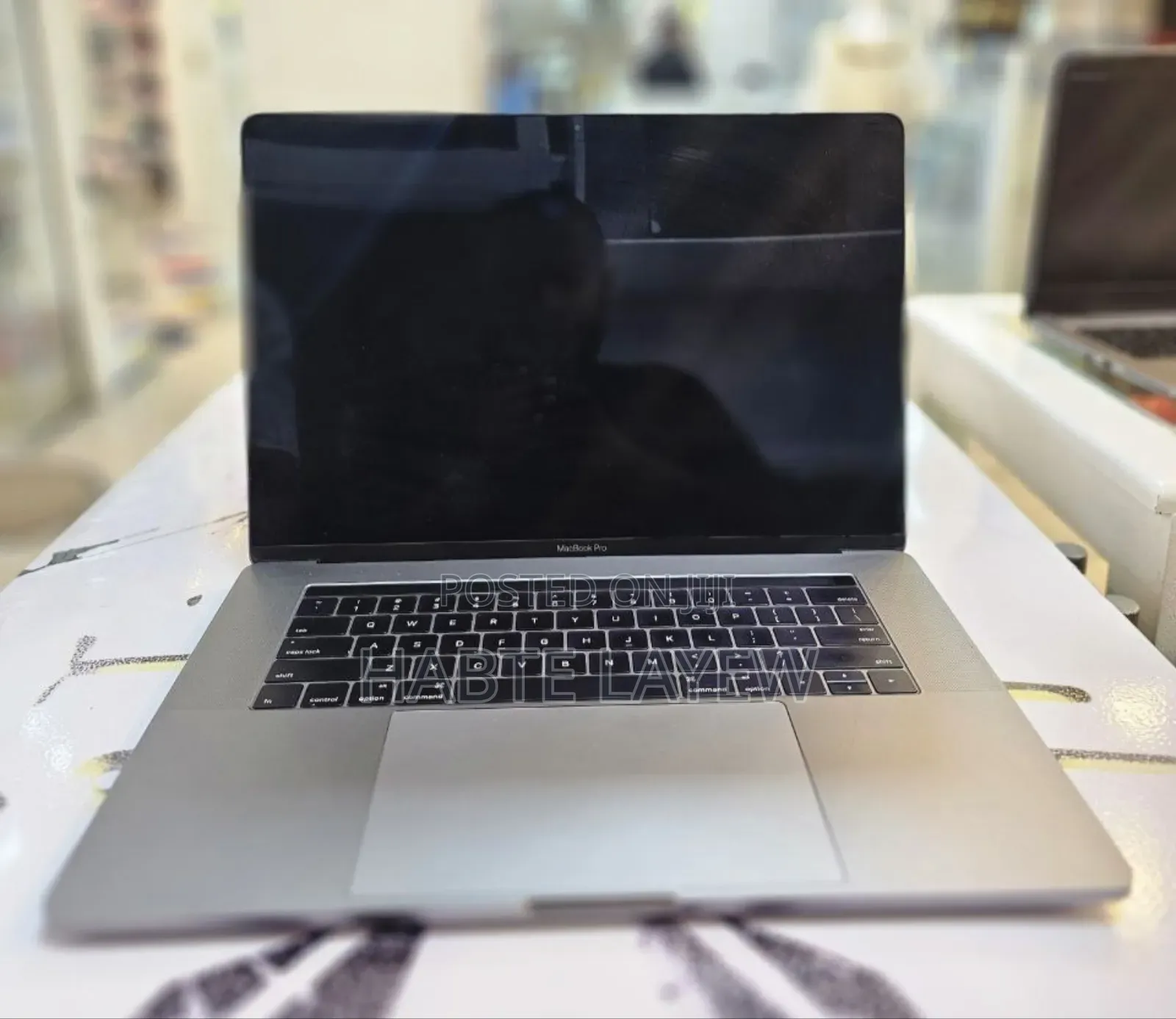 New Laptop Apple MacBook Pro 2016 16GB Intel Core I7 SSD 512GB