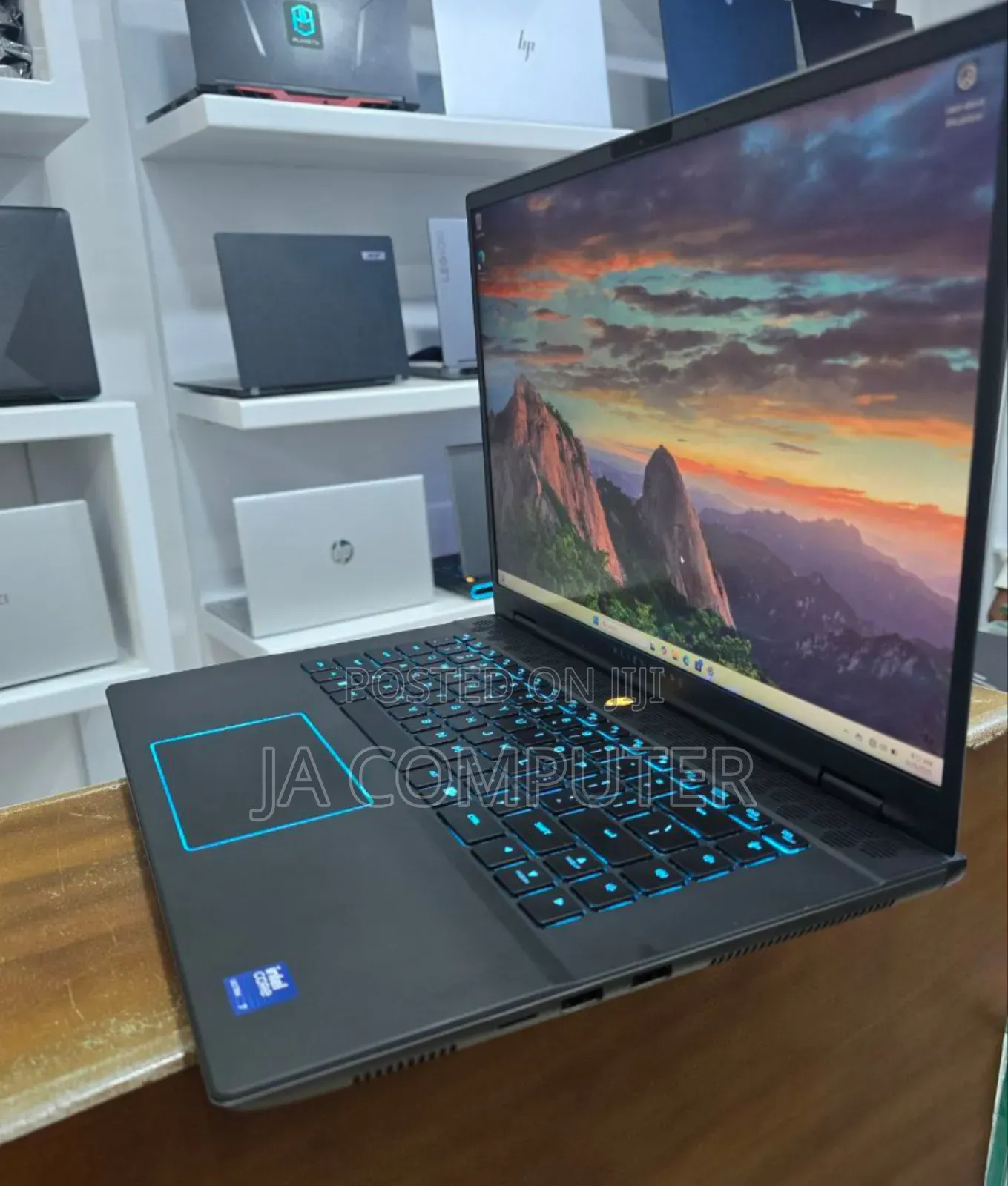 New Laptop Alienware M17x R2 32GB Intel Core Ultra 7 SSD 1T