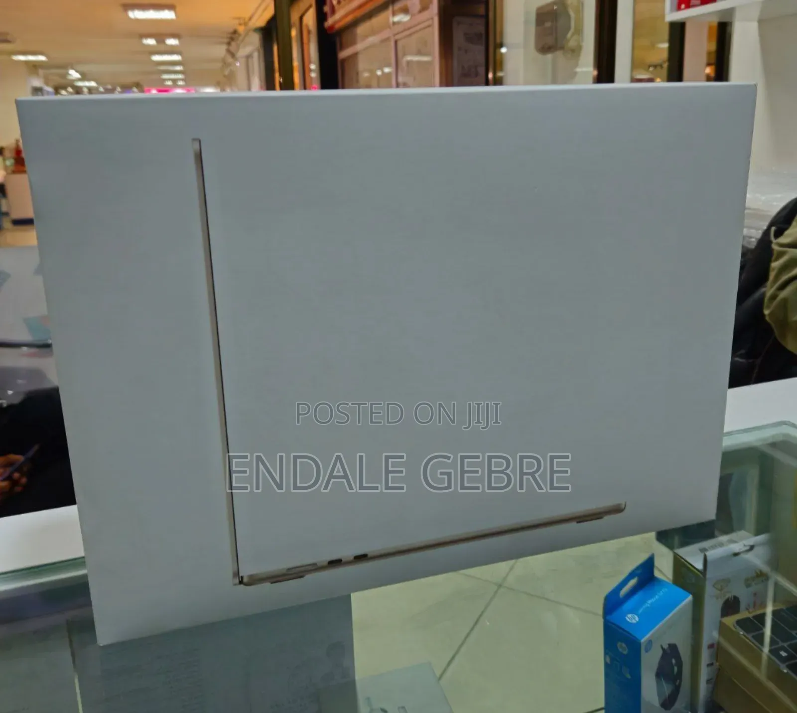 New Laptop Apple MacBook Air 2023 M2 8GB Apple M2 SSD 256GB