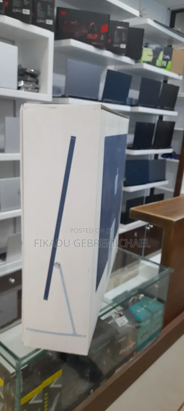 New Desktop Computer Apple iMac M3 8GB Apple M3 SSD 256GB