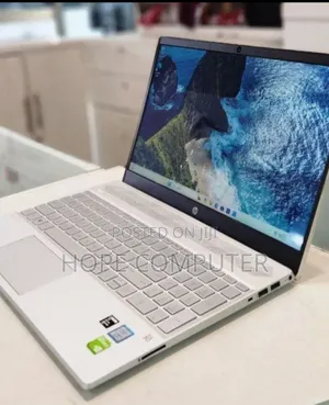 New Laptop HP Pavilion 15 8GB Intel Core I5 SSD 128GB