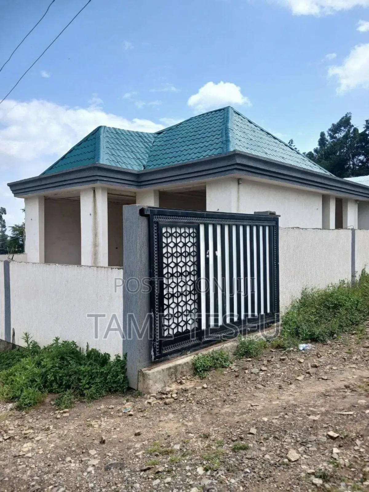 Furnished 3bdrm Condo in Hayat, Bole for sale