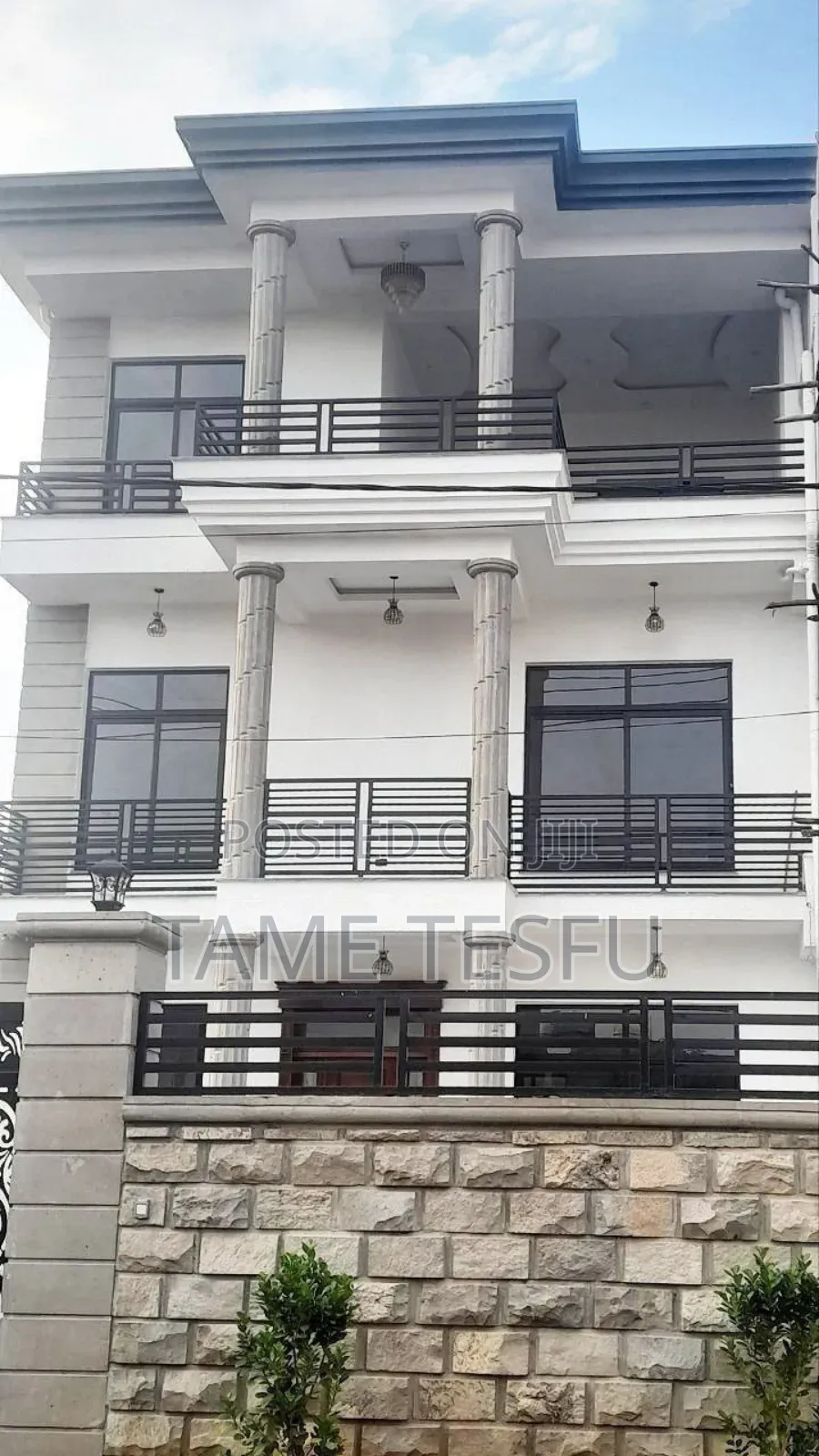 Furnished 8bdrm House in Hayat, Bole for sale