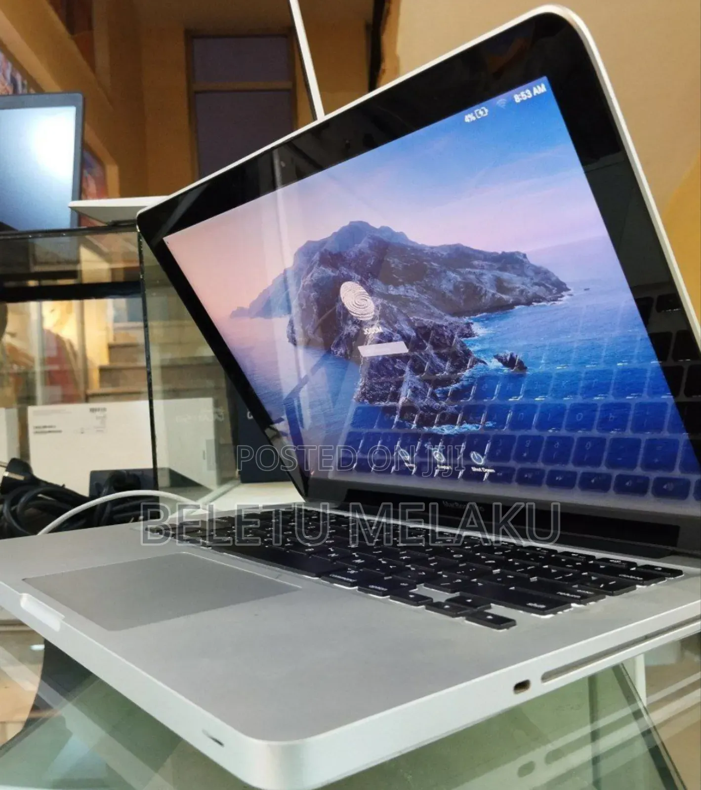 New Laptop Apple MacBook Pro 2012 4GB Intel Core I5 HDD 500GB