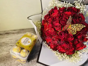 Flower   Chocolate   Gift  Set