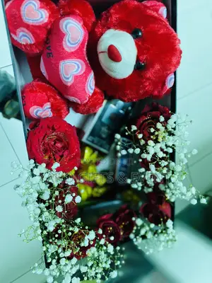 Yaho Fragrance and Other Gift Set