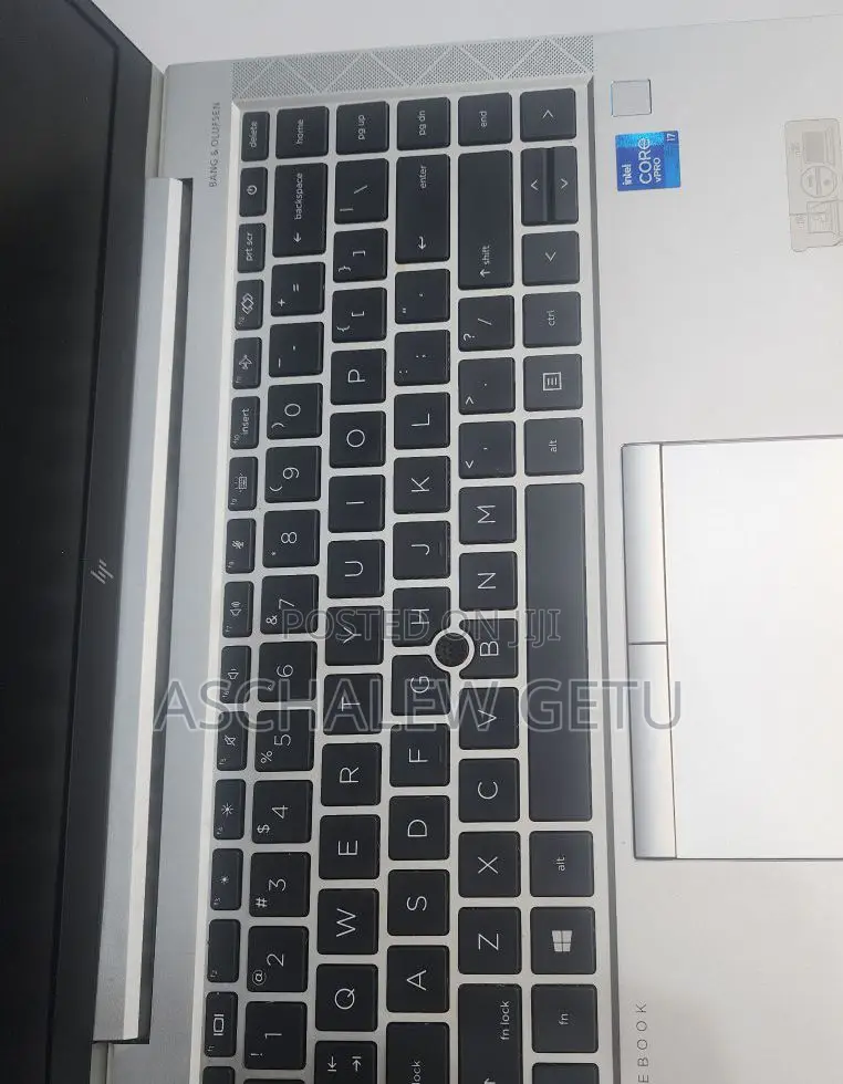 New Laptop HP EliteBook 840 G8 16GB Intel Core I7 SSD 512GB