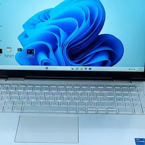 New Laptop Dell 16GB Intel Core I7 SSD 512GB