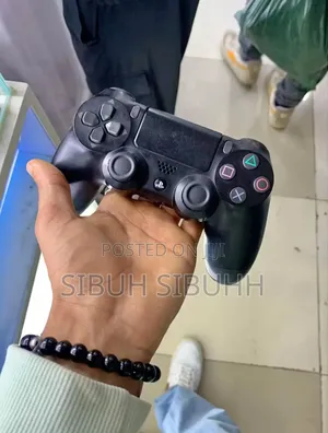 Photo - Ps4 Controller