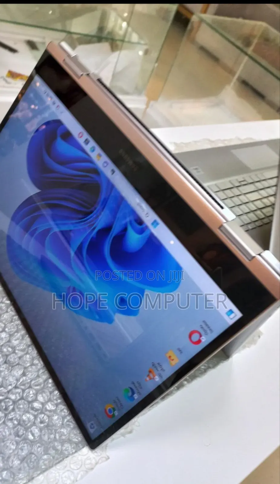 New Samsung Galaxy Book3 Pro 360 16" 16GB Intel Core I7 SSD 512GB