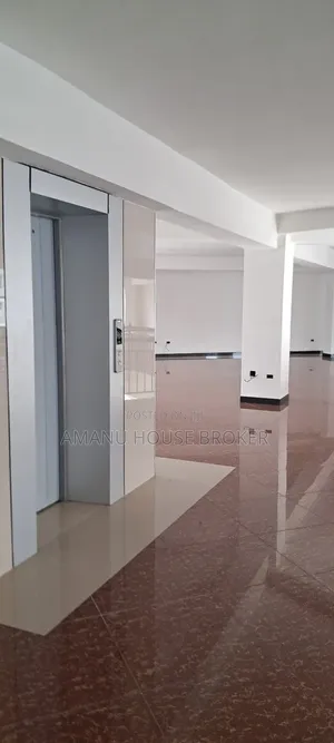 Photo - አስቸኳይ የሚከራይ ለካፌ የሚሆን ህንፃ ስር