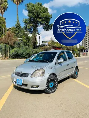 Photo - Toyota Vitz 2004 Silver