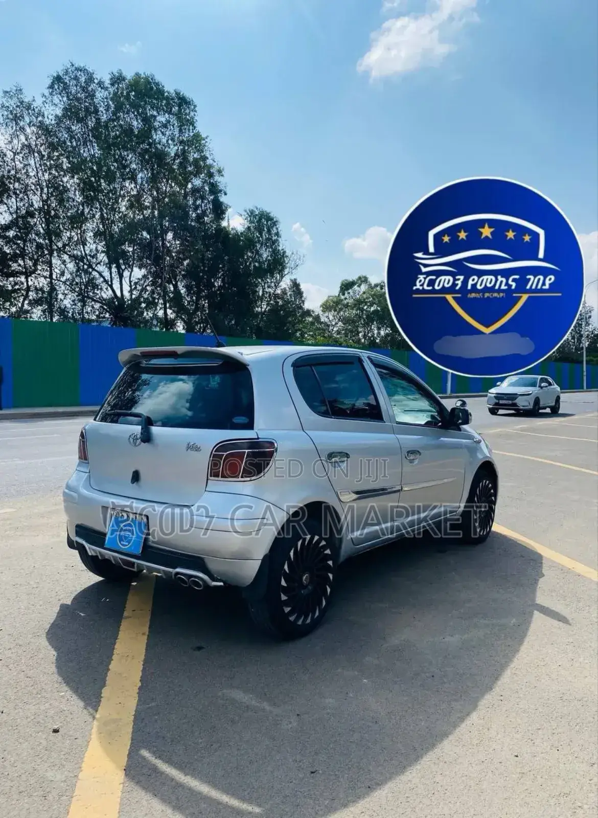 Toyota Vitz 2004 Silver