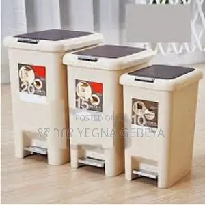 Double Covered Trash Bin 15l