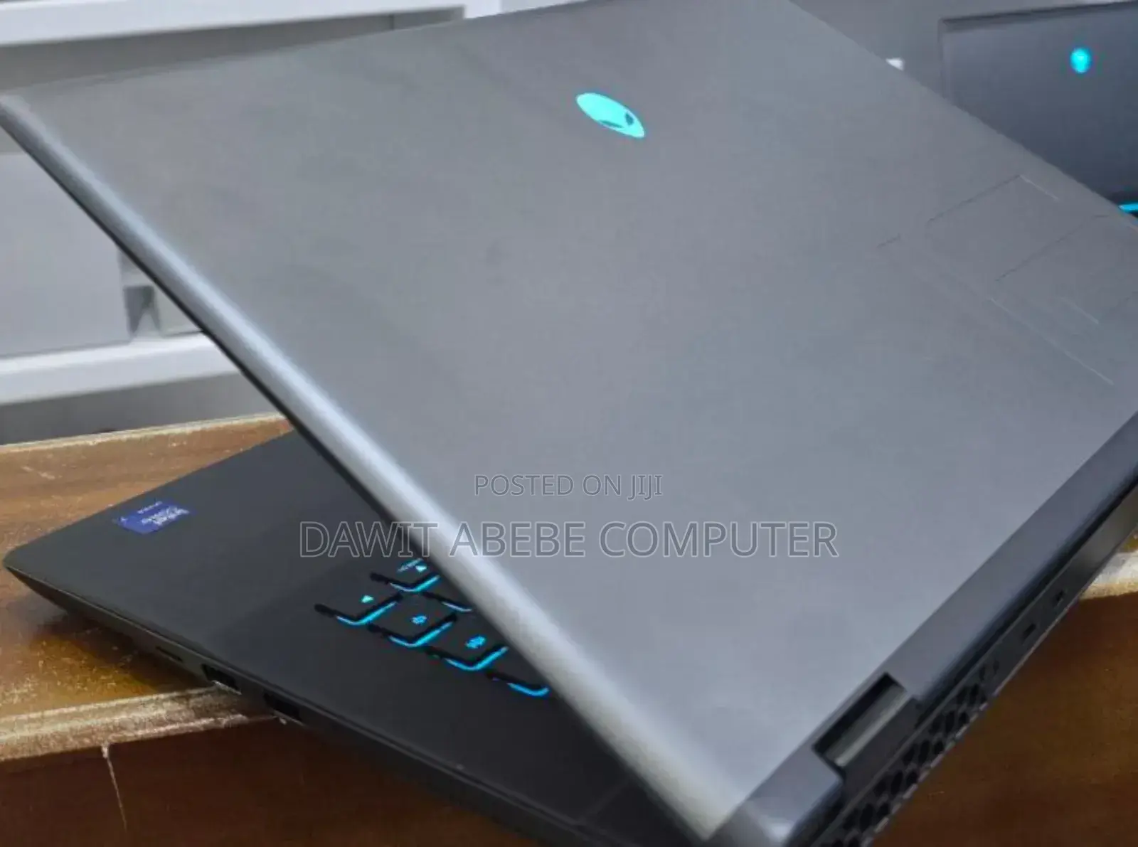 New Laptop Dell Alienware M16 32GB Intel Core I7 SSD 1T