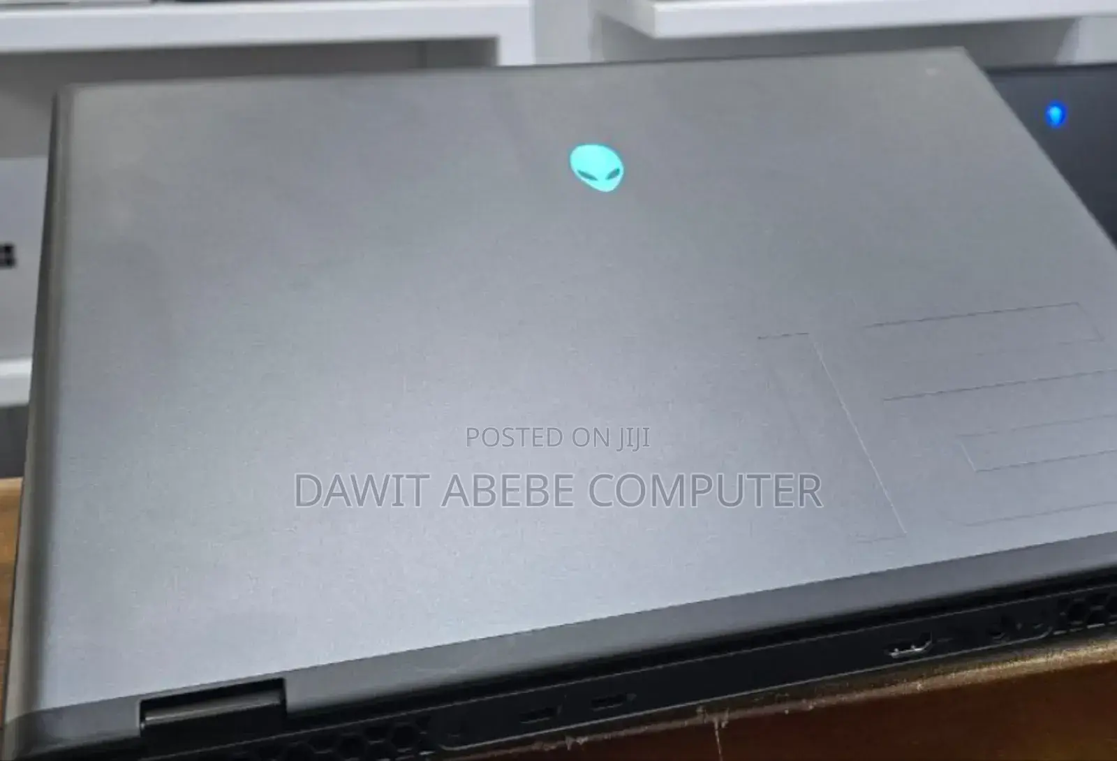 New Laptop Dell Alienware M16 32GB Intel Core I7 SSD 1T