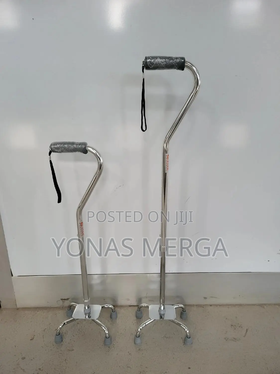 Walking Stick፲每kr921 Curved Handle Large Four Legged Cane