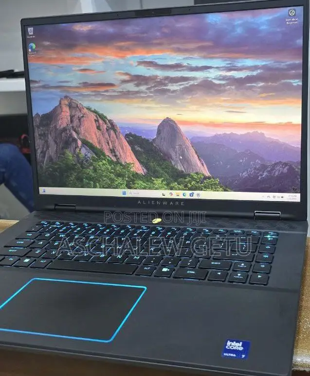 New Laptop Dell Alienware M16 32GB Intel Core I7 SSD 1T