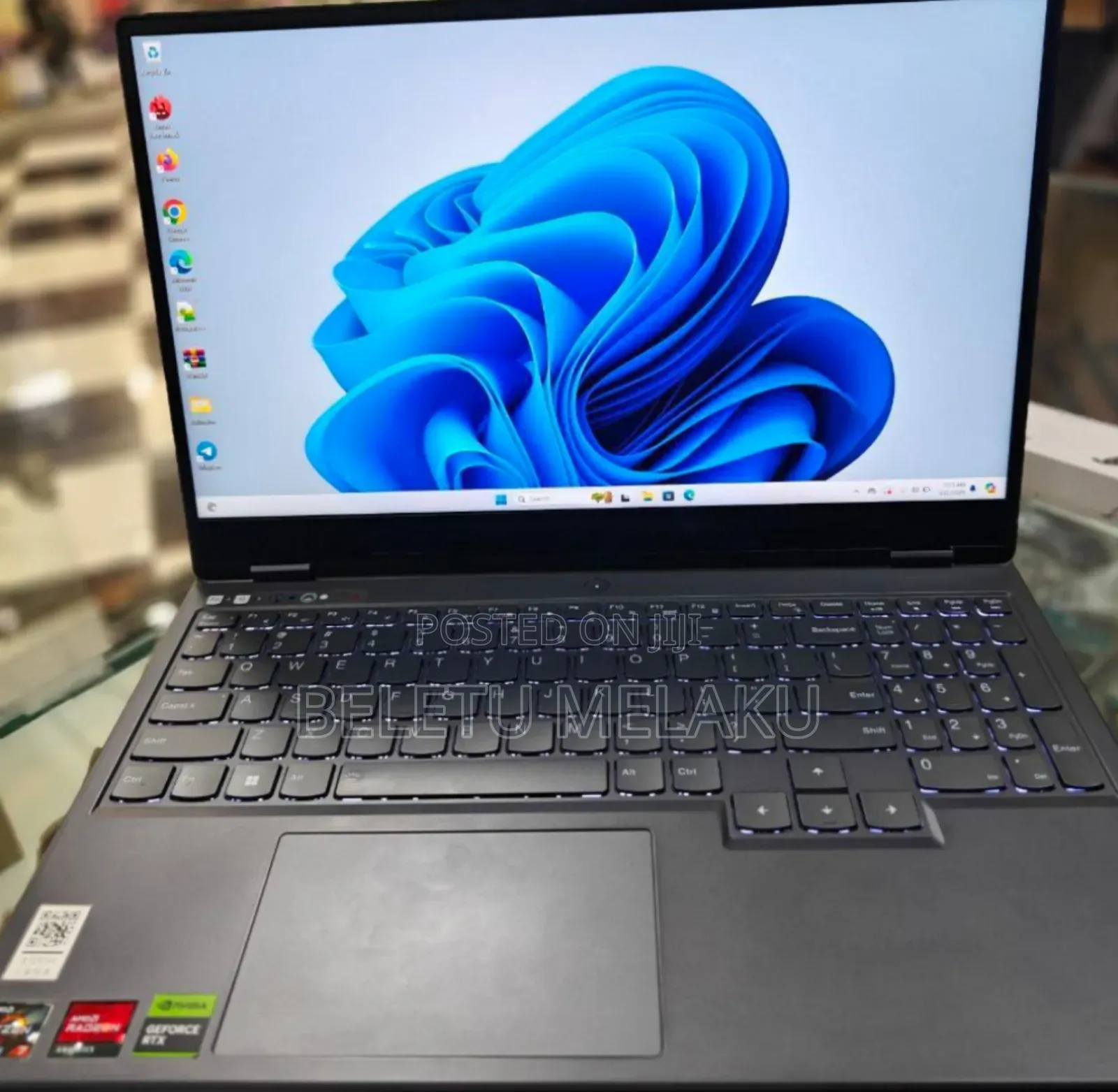 New Laptop Lenovo Legion 5 16GB AMD Ryzen 7 SSD 512GB